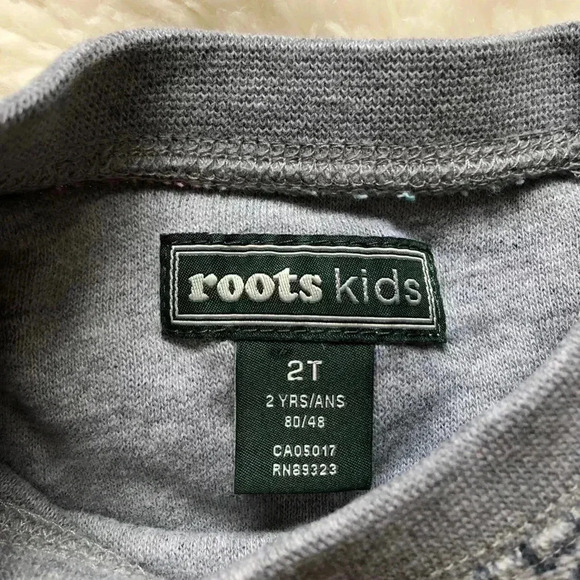 Roots Sweatshirt Size 2T - Picture 5 of 9